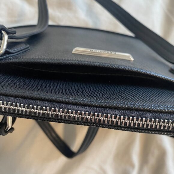 Kennth Cole Reaction Satchel Black Handbag Purse Shoulder Bag - Picture 6 of 9